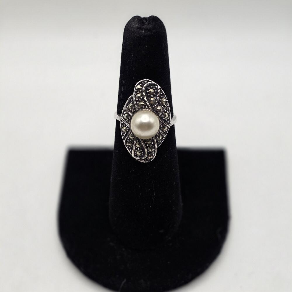 Vintage Elegant 925 Sterling Silver Marcasite w/Faux Pearl Cocktail Ring Sz 6.5
